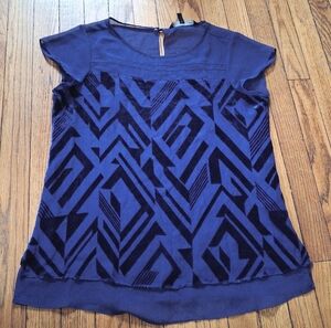 White House Black Market - Women's Navy Blue Casual Lightweight Blouse. Size 6
